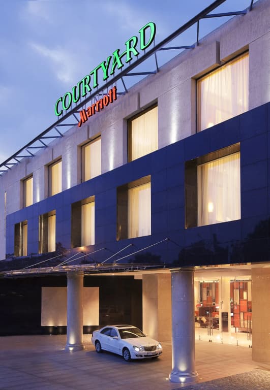 Courtyard Kochi Airport